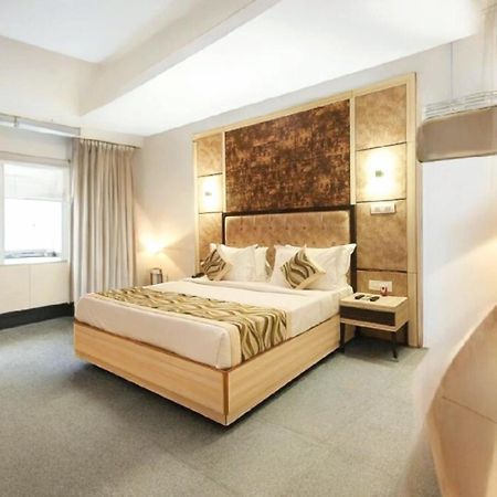 Hotel The Almora By Rs Global Near By Delhi International Airport With - Free Airport Drop นิวเดลี ภายนอก รูปภาพ