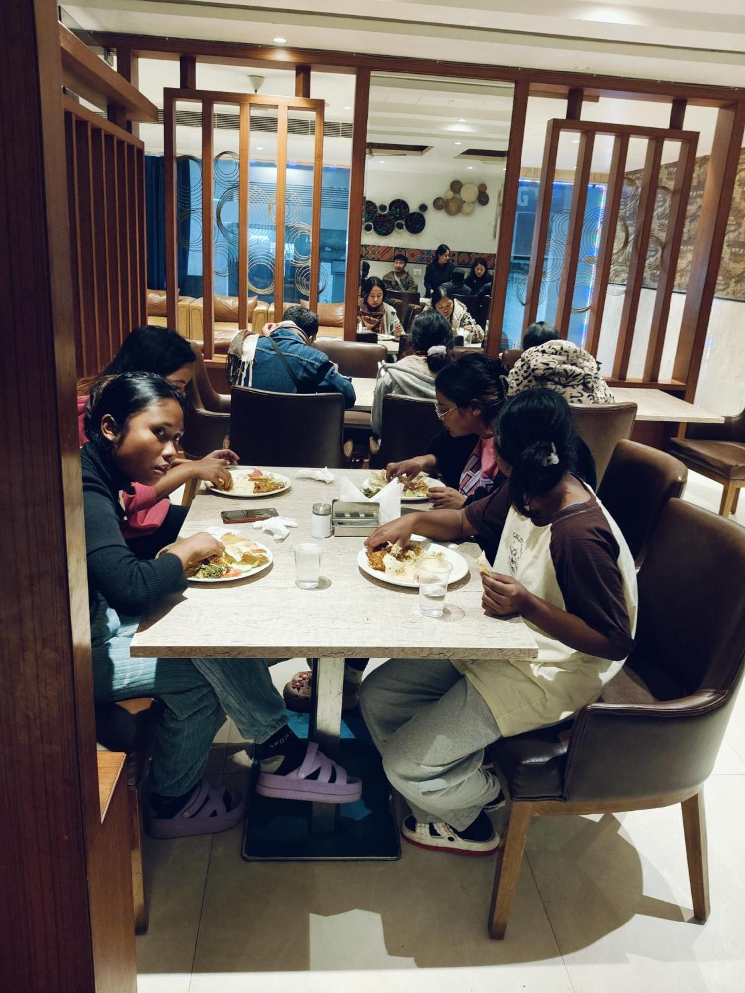 Hotel The Almora By Rs Global Near By Delhi International Airport With - Free Airport Drop นิวเดลี ภายนอก รูปภาพ